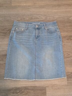 Westport faded blue denim A-line skirt Size 6